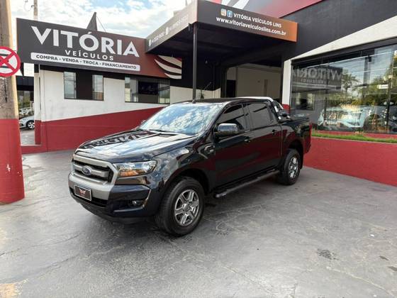 FORD RANGER 2.2 XLS 4X2 CD 16V DIESEL 4P AUTOMÁTICO
